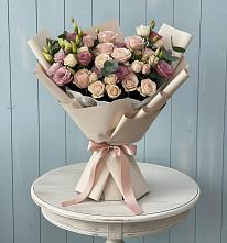 Букет цветов из:  Розы и Лизиантусы в Новозыбкове