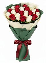 Букет Микс из красных и белых роз #REPLACE_PRED# Новозыбкове