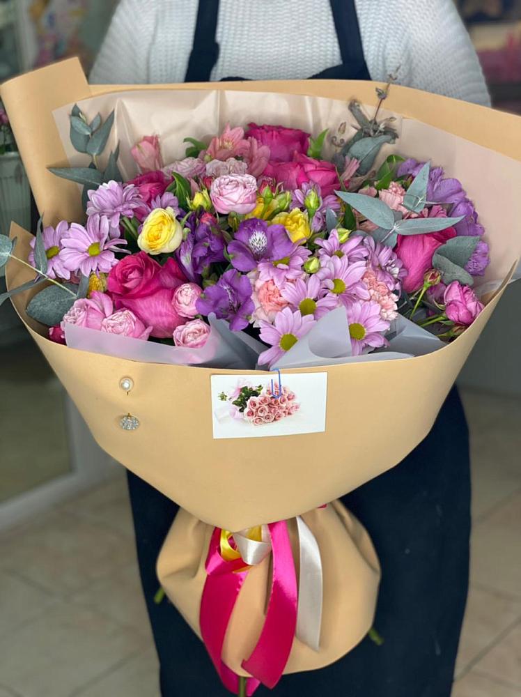 Букет цветов из: Хризантемы, Гвоздики и Альстромерии в Новозыбкове