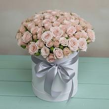 Цветочная композиция из Розы в шляпной коробке в Новозыбкове