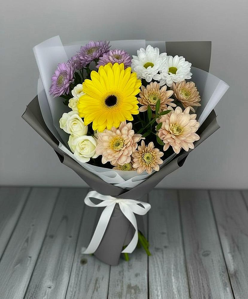 Букет цветов из: Розы, Герберы и Хризантемы в Новозыбкове