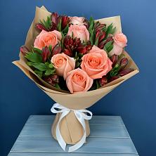 Букет цветов из:  Розы и Альстромерии в Новозыбкове