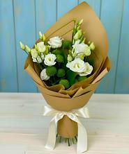 Букет цветов из:  Хризантемы и Лизиантусы в Новозыбкове