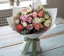 Букет цветов из:  Розы, Лизиантусы и Гвоздики в Новозыбкове