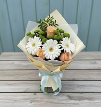 Букет цветов из:  Герберы, Розы и Хризантемы в Новозыбкове