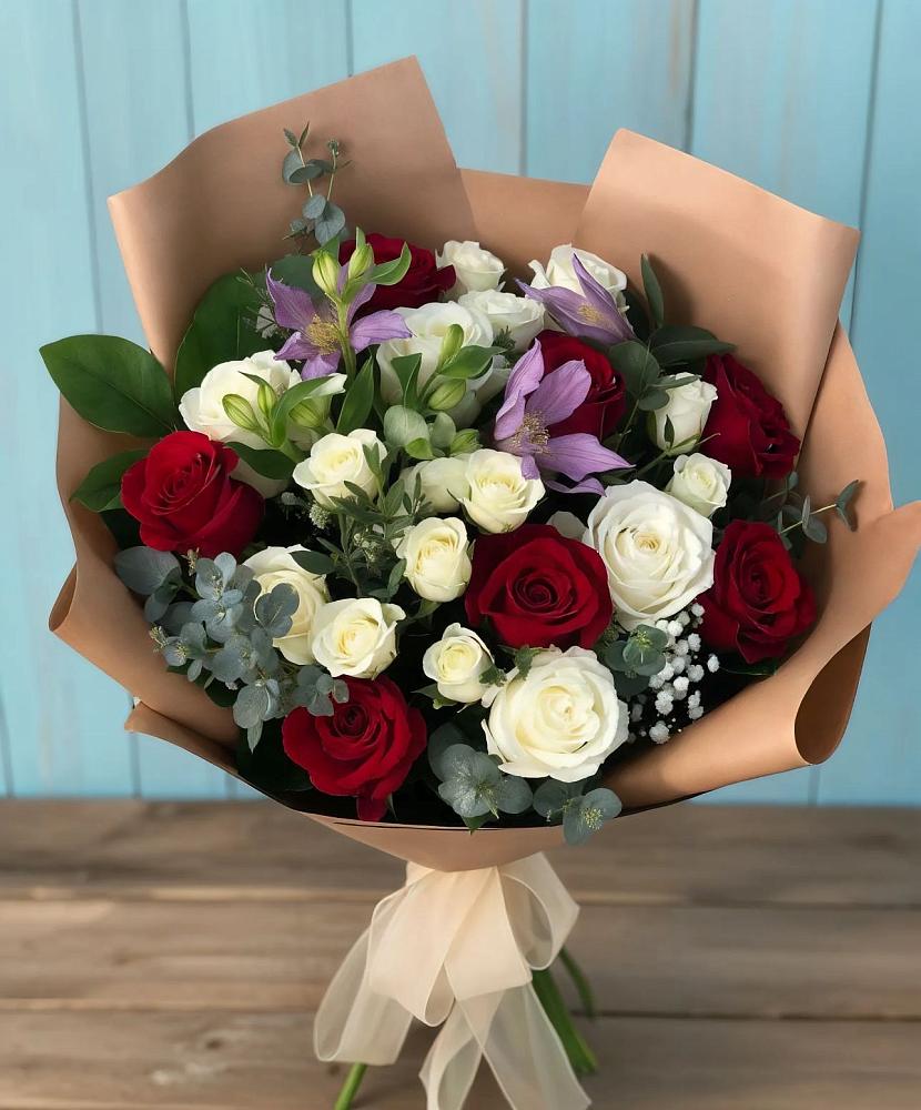 Букет цветов из: Розы и Альстромерии в Новозыбкове