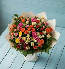 Букет Микс из разноцветных кустовых роз в Новозыбкове