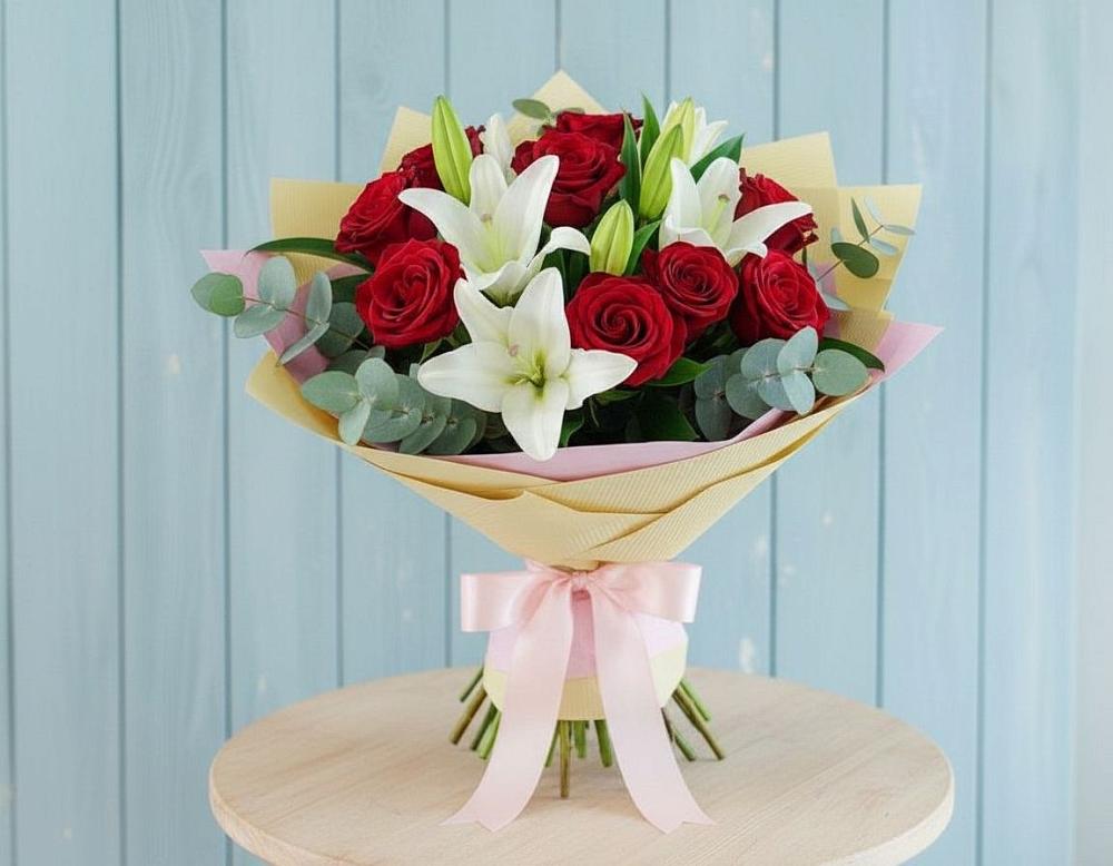 Букет цветов из: Лилии и Розы в Новозыбкове